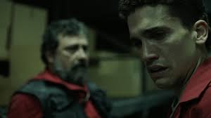 El profesor pierde el control cuando los expertos forenses rastrean la casa de campo de toledo en busca de adn. La Casa De Papel Money Heist Sezonul 1 Episodul 13 Online Subtitrat In Romana