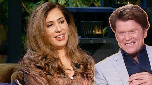 Beau van erven dorens (born 24 december 1970) is a dutch television presenter, actor and voice actor. Beau Van Erven Dorens Vrouw