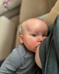 A year ago yesterday I found out I was pregnant. Watching this makes me so  emotional. Alex and I were blessed with the best gift ever. ❤️