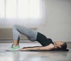 Comme pour une position de fente, votre jambe arrière doit être en appui sur le genou et la jambe avant fléchie à 90° en appui sur le pied. Stretching Des Exercices Pour Debutants