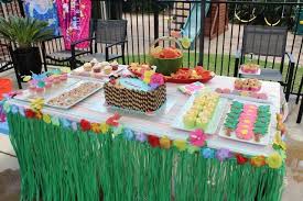 Great to greet your guests for a luau. Hawaiian Pool Party Birthday Party Ideas Photo 2 Of 9 Pool Birthday Party Luau Birthday Party Hawaiian Pool Party