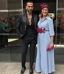 Hija de francisco esteban de diego y maría del carmen menéndez tras una época bastante complicada, belén esteban contrajo matrimonio con miguel marcos el 22 de junio de 2019. Todos Los Looks De Los Invitados De La Boda De Belen Esteban Y Miguel Pagina 30