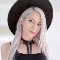 Bethany Stout's Instagram, Twitter & Facebook