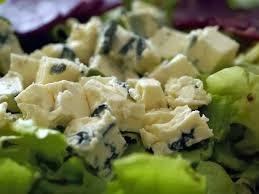 La Saison Des Poires Arrive Avec Son Abondance Ses Beaux Fruits Juteux Si Parfumes Delicieuse Avec Du Fromage La Poire N Est P Salade Cuisine Alimentation