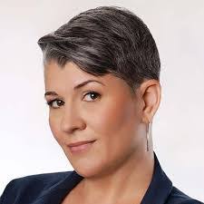 Lisa Leath's Instagram, Twitter & Facebook