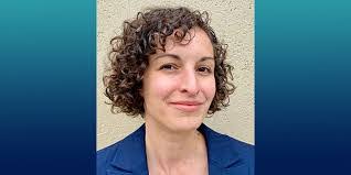 Evelyn Malave's Instagram, Twitter & Facebook