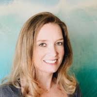 Noelle Ford's Instagram, Twitter & Facebook