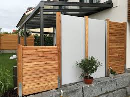 Sichtschutz Fur Den Garten Acrylglas Kombiniert Mit Rhombuselementen Sichtschutz Garten Larmschutz Garten Outdoor Dekorationen