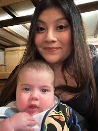 Bilingual babysitter• 👶🏻🧸🍼 Are your looking for someone caring and  responsible to babysit your kids/babies? I'm available! Hi everyone! My  name is Andrea, I'm 21 years old and I work as a
