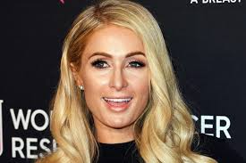 Is probably what paris hilton was thinking as her fiance surprised her with a bouquet of roses. Paris Hilton Reveals Why She S Not Looking For Love After Split From Fiance Mirror Online