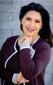 MUJERES TRABAJANDO EN LA SALUD UNIVERSAL