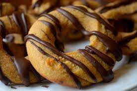 The fact that it can be served to everyone is something that in my world, is a major win. Keto Chocolate Pumpkin Donuts Mouthwatering Motivation