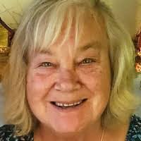 Laura Elaine's Instagram, Twitter & Facebook