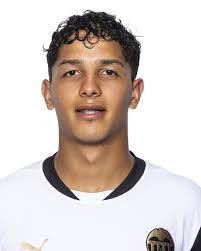 Ficha de jugador: Warren Madrigal