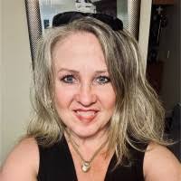 Lori Callaway's Instagram, Twitter & Facebook