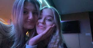 Hailey Warren (@hailey_warren4)