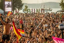 Prezzi ticket balaton sound festival 2021. Balaton Sound 2015 Picture Of Balaton Sound Zamardi Tripadvisor
