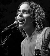 Floriculturas se preparam para Dia de Finados