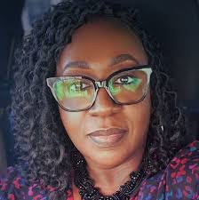 Janice Sparrow's Instagram, Twitter & Facebook