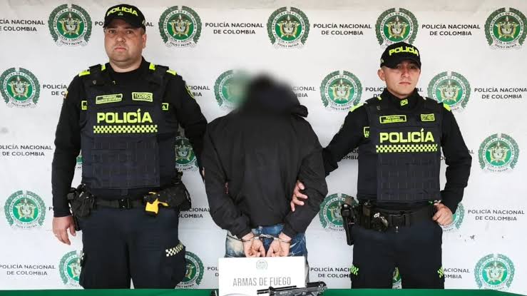 No aprendió la lección! Cayó hombre con libertad condicional tras robar un  carro en Bogotá - Minuto30