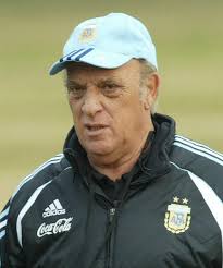 He played for racing club de avellaneda and huracán before b. Facebook