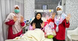 Universitas al azhar indonesia (skor 1.709). Pengalaman Bersalin 9 Kali Di Hospital Islam Az Zahrah Hospital Islam Az Zahrah