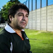 💣 DURÍSIMO el Pacha Cardozo con la llegada de Barros Schelotto a #Vélez:  "Todos los campeones del mundo nos sentimos traicionados por esta  dirigencia que optó por este DT. Al presidente le