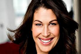 CATHERINE ALCORN IN THE DIVINE MISSS BETTE @ Review