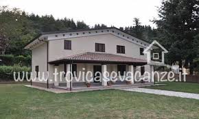 Calabria Casa Vacanze Situato Nel Comune Di Torre Di Ruggiero Della Provincia Di Catanzaro Case Padronali Vacanze Agenzie Immobiliari