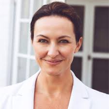 I had an incredible conversation with Joelle Nguyen, the Sports Marketing  Manager at Spikeball Inc.