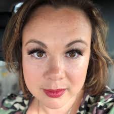 Lyn Horton's Instagram, Twitter & Facebook