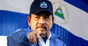 Ortega arremete contra Argentina por retener avión venezolano a pedido de  EE. UU.