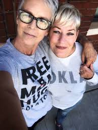 Jamie Lee Curtis buys rights to memoir of gay wedding 'stand-in-mom'