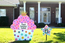 Birthday Lawn Signs Rental Birthday Lawn Greeting Destin Fl Giant Birthday Cake Yard Signs Flamingo Yard Sign