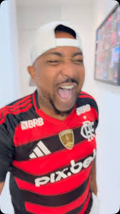 Alô cbf ! Felipe Luís é nosso , @vampetaoficial @jogoaberto @canalmundogv  @ivan.raupp @sorrisomaroto @bcbrunocardoso @sbtsports @sbtriooficial  @renatafan @denilsonshow @eudanlessa @venecasagrande , ...