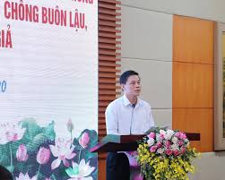 Phó thủ tướng chính phủ. Pho Thá»§ TÆ°á»›ng ThÆ°á»ng Trá»±c Chinh Phá»§ TrÆ°Æ¡ng Hoa Binh TrÆ°á»Ÿng Ban Chá»‰ Ä'áº¡o Cáº£i Cach Hanh Chinh TrÆ°á»Ÿng Ban Chá»‰ Ä'áº¡o 389 Lam Viá»‡c Táº¡i Thanh Phá»' Háº£i Phong