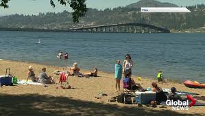 Kelowna is in okanagan valley, 390.4 kilometres away from vancouver and 603.2 kilometres away from calgary. Lewd Behaviour On Kelowna Beach Shocks Okanagan Mom Globalnews Ca