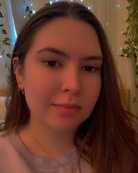 Sarah Alderman's Instagram, Twitter & Facebook