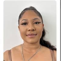 Daisy Seymour's Instagram, Twitter & Facebook