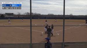 Softbolas softbolo žaidėja meistriškai sugavo už aikštelės ribų išskriejusį kamuoliuką jutos valstijos čempionato finalo varžybų metu vidurinės mokyklos „ bear river centro žaidėja olivia. Softbolas Radviliskio BÄ—giai Facebook