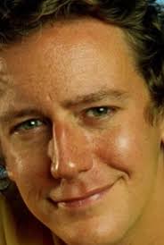 He's a bit of a close talker" 🤙😂🤙