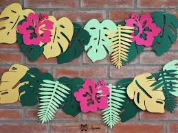 Decoraciones de hojas para niños. Tropical Fest Guirnalda Xl Hojas Y Flores Tropicales Guirnalda De Hojas Hojas Tropicales Guirnaldas