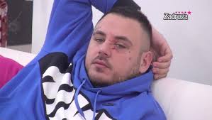 Evo kako izgleda Filip Car nakon Majinog napada: zadrugar urnisan, leži u  podlivima i ogrebotinama na Badnji dan!