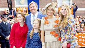 Some of the designers represented on our countdown were new to the royal world when they were selected to design a royal wedding gown, and. Der Expressive Kleidungsstil Von Konigin Maxima Modern Und Elegant