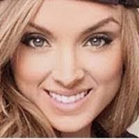 Cori Helt's Instagram, Twitter & Facebook