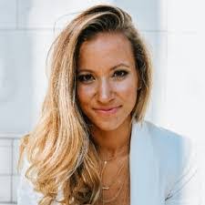 Haley Snell's Instagram, Twitter & Facebook