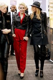 Search over 14,400 listings to find the best new york, ny deals. Miley Cyrus Mercedes Benz York 5