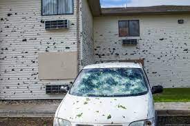 Já em 2013 a chuva de granizo que atingiu algumas cidades do texas nos estados unidos, estragou telhados de casas e carros. Granizo Chuva De Granizo Toda Materia