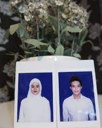 Kumpulan artikel tentang buku nikah terbaru dan terlengkap hari ini bisa kamu baca secara update disini. 10 Foto Buku Nikah Pasangan Selebriti