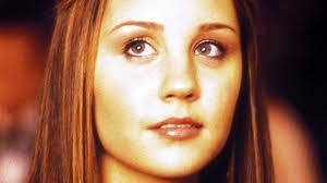 Amanda Po's Instagram, Twitter & Facebook